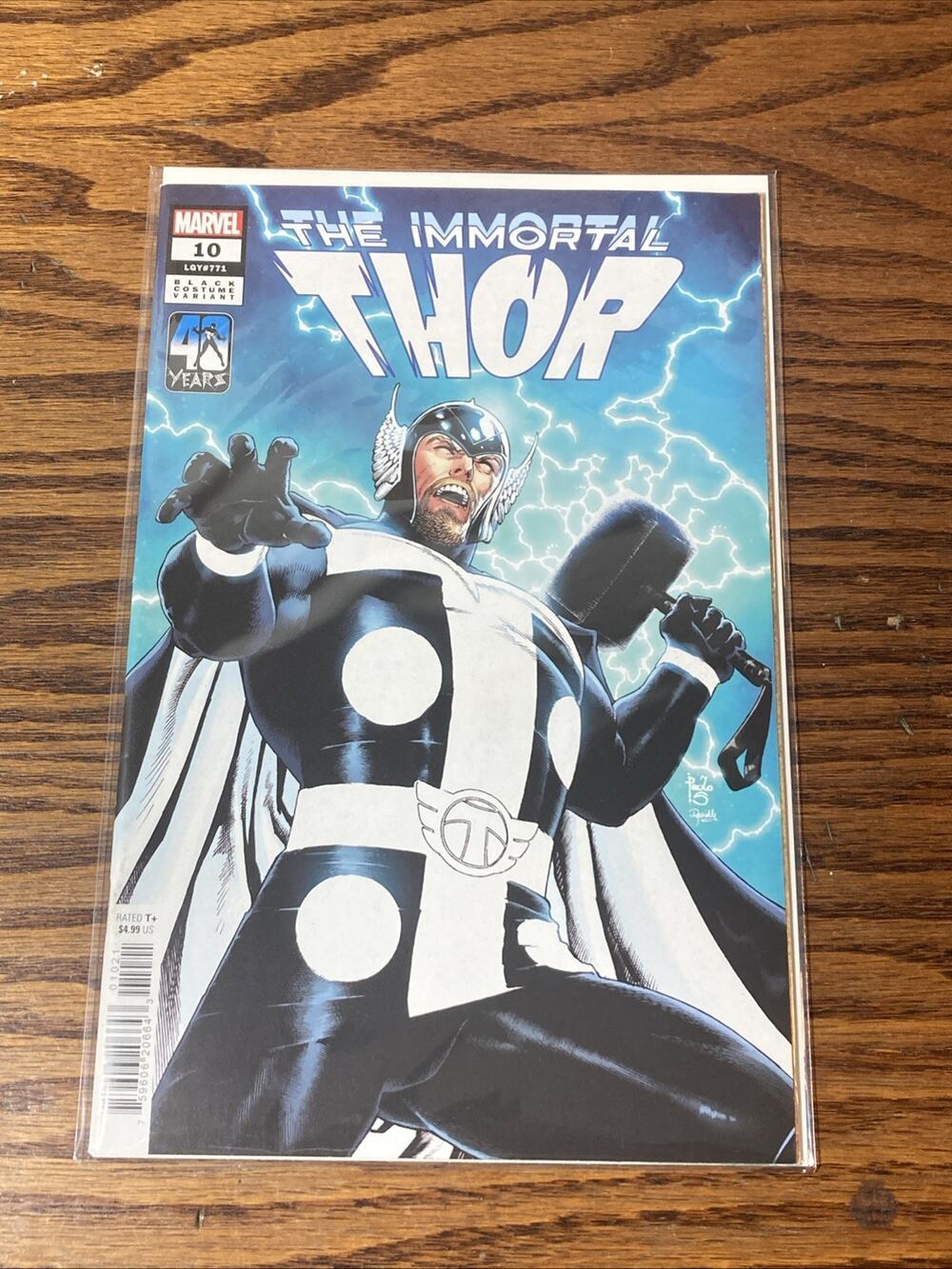 The Immortal Thor #10 Paulo Siqueira Black Costume Variant